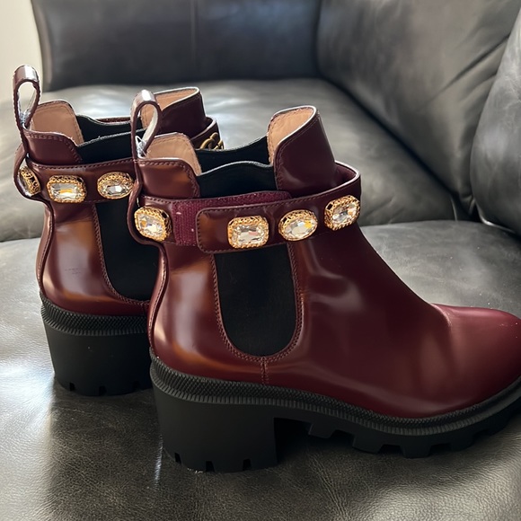 Authentic Gucci booties - Picture 4 of 8